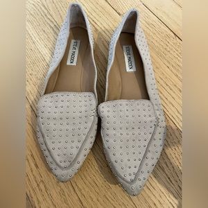 Gray Steve Madden flats, good condition!
